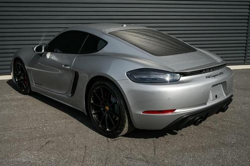 2022 Porsche 718 Cayman GTS 4.0