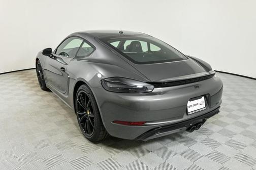 2025 Porsche 718 Cayman Style Edition