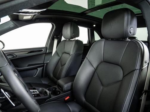 2026 Porsche Macan T