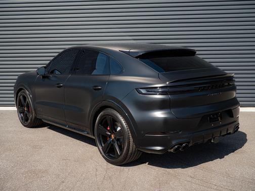 2026 Porsche Cayenne GTS