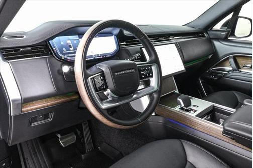 2024 Land Rover Range Rover P530 SE