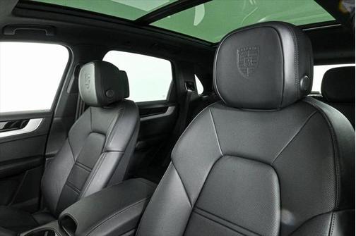 2025 Porsche Cayenne Base