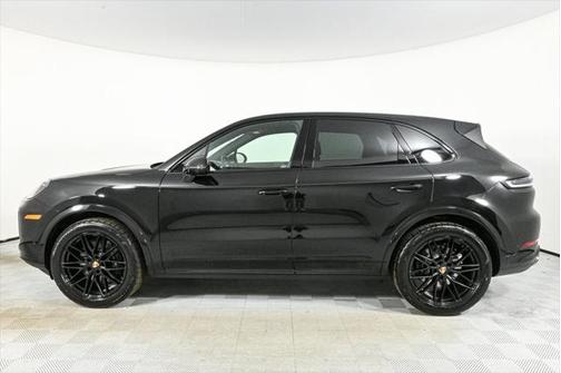 2025 Porsche Cayenne Base
