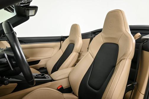 2024 Porsche 911 Carrera 4S Cabriolet