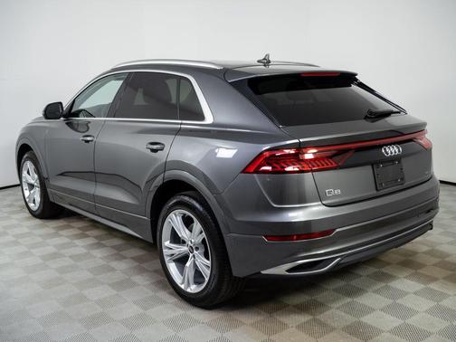 2022 Audi Q8 55 Premium Plus