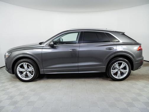 2022 Audi Q8 55 Premium Plus