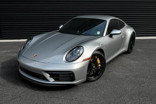 2024 Porsche 911 Carrera GTS
