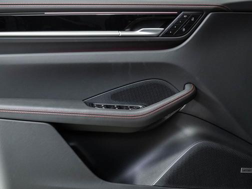 Black 2026 Porsche Macan Macan Electric 4