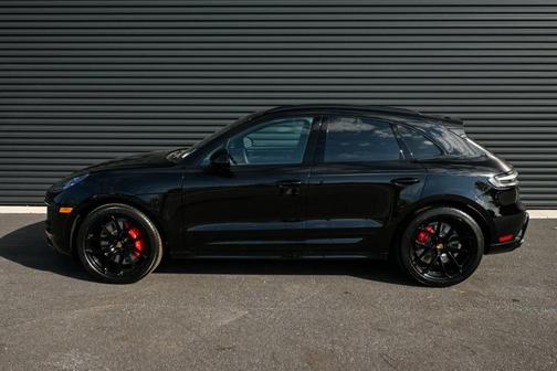 2025 Porsche Macan GTS