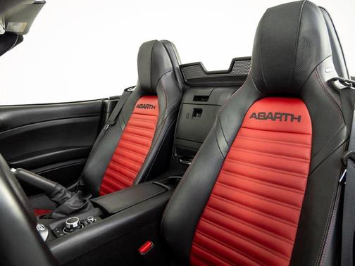 2018 FIAT 124 Spider Base