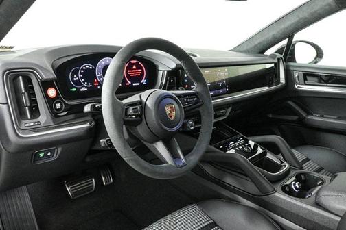 2025 Porsche Cayenne 