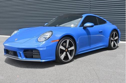 2025 Porsche 911 Carrera