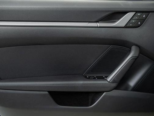 2024 Porsche 911 Carrera