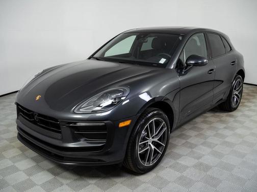2026 Porsche Macan Base