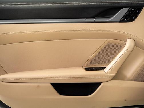 2021 Porsche 911 Carrera