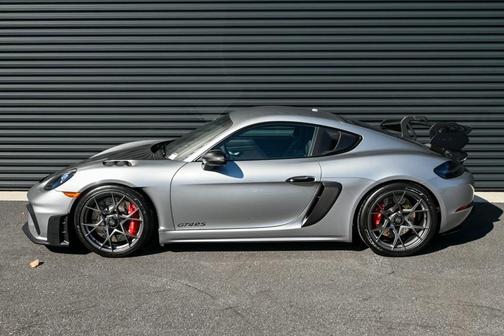 2025 Porsche 718 Cayman GT4 RS