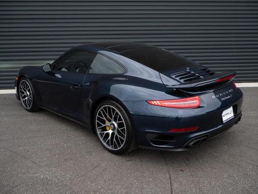 2016 Porsche 911 Turbo S
