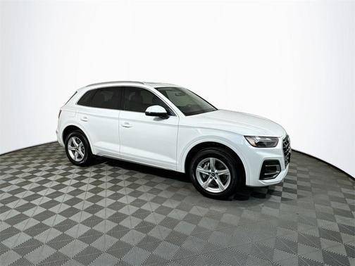 2023 Audi Q5 40 Premium