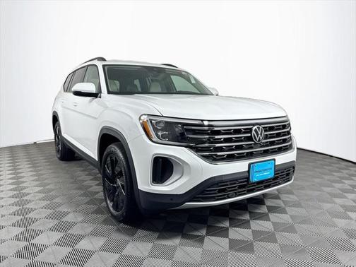 2025 Volkswagen Atlas 2.0T SE w/Technology 4MOTION