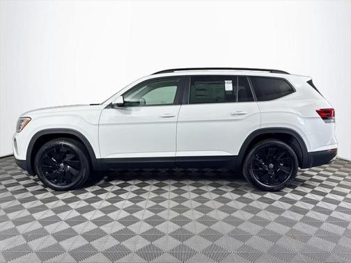 2025 Volkswagen Atlas 2.0T SE w/Technology 4MOTION