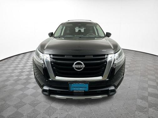 Super Black 2024 Nissan Pathfinder Platinum 4WD