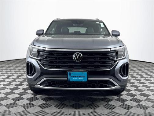 2025 Volkswagen Atlas Cross Sport 2.0T SE w/Technology 4MOTION