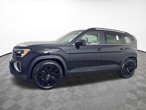 Deep Black Pearl 2026 Volkswagen Atlas 2.0T SE w/Technology 4MOTION