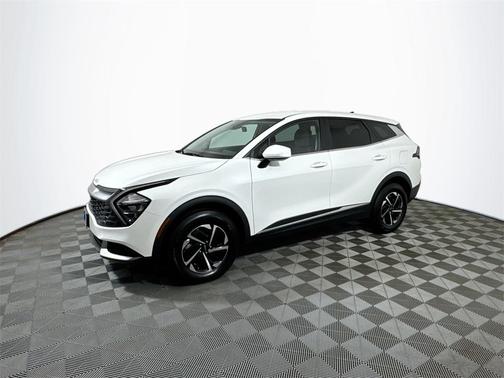 2023 Kia Sportage Hybrid LX