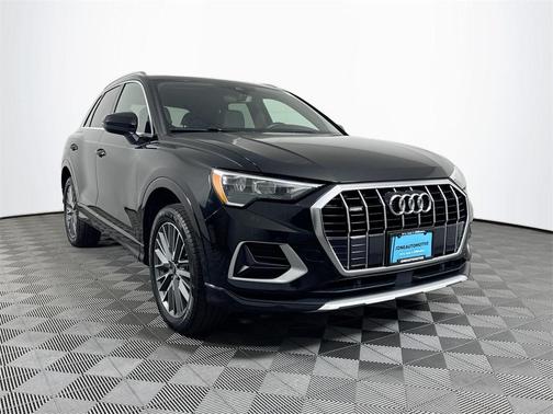 2022 Audi Q3 40 Premium