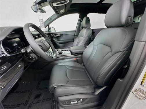 2025 Audi Q7 55 Prestige
