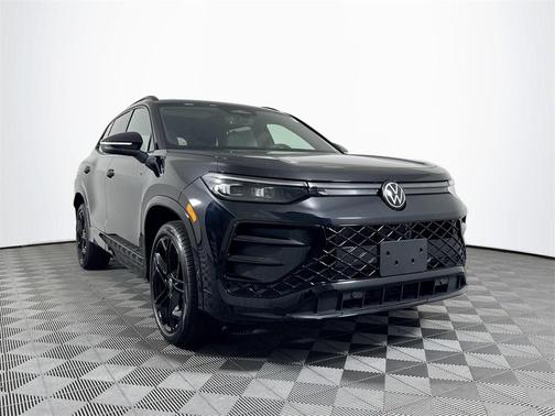 2025 Volkswagen Tiguan 2.0T SE R-Line Black 4MOTION