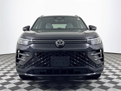 2025 Volkswagen Tiguan 2.0T SE R-Line Black 4MOTION