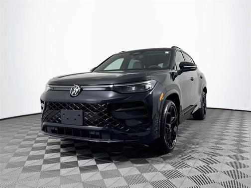 2025 Volkswagen Tiguan 2.0T SE R-Line Black 4MOTION