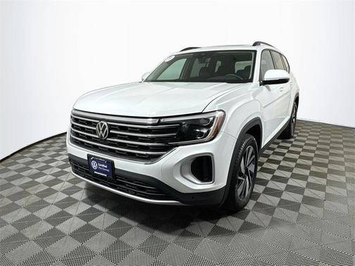 2024 Volkswagen Atlas 2.0T SE w/Technology 4MOTION