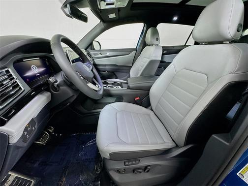 2025 Volkswagen Atlas Cross Sport 2.0T SEL