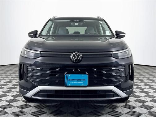 2025 Volkswagen Tiguan 2.0T SE 4MOTION