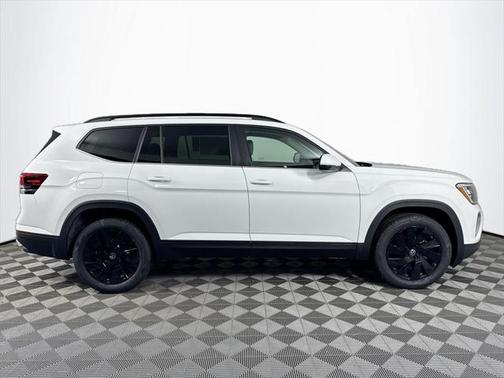 2025 Volkswagen Atlas 2.0T SE w/Technology 4MOTION