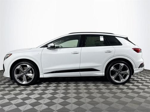 2025 Audi Q4 e-tron Premium Plus 55 quattro