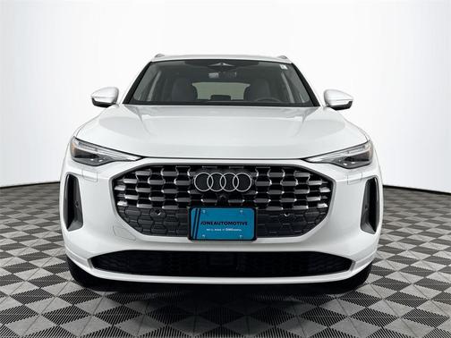 2025 Audi Q5 Premium Plus