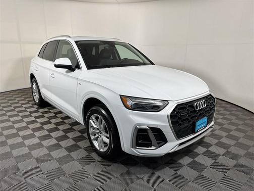 2022 Audi Q5 45 S line Premium