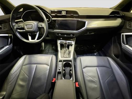 2022 Audi Q3 45 S line Premium