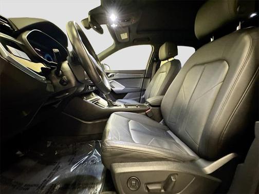 2022 Audi Q3 45 S line Premium