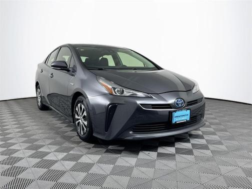 2022 Toyota Prius L