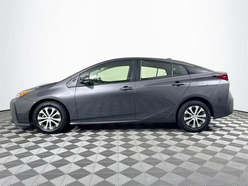 2022 Toyota Prius L