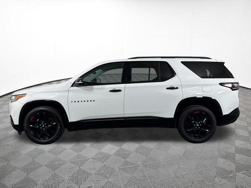 Summit White 2021 Chevrolet Traverse Premier