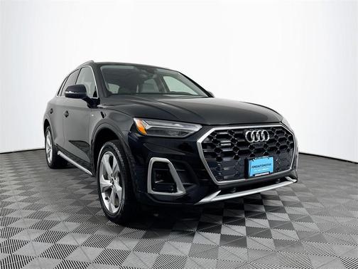 2023 Audi Q5 45 S line Premium Plus