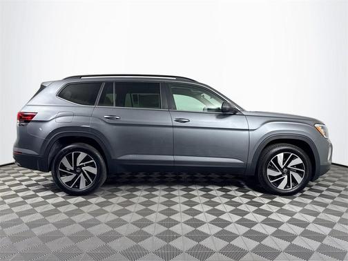 2025 Volkswagen Atlas 2.0T SE w/Technology 4MOTION
