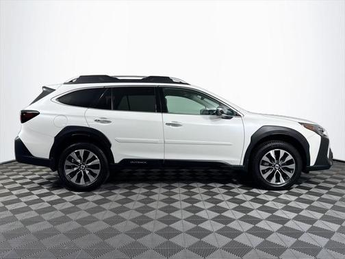 2024 Subaru Outback Touring