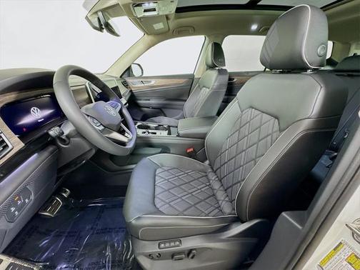 2025 Volkswagen Atlas 2.0T SEL Premium R-Line 4MOTION