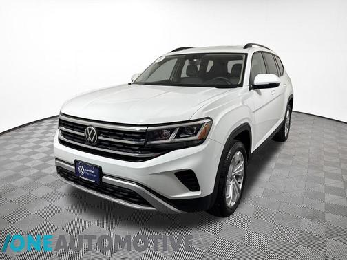 Pure White 2023 Volkswagen Atlas 2.0T SE w/Technology 4MOTION